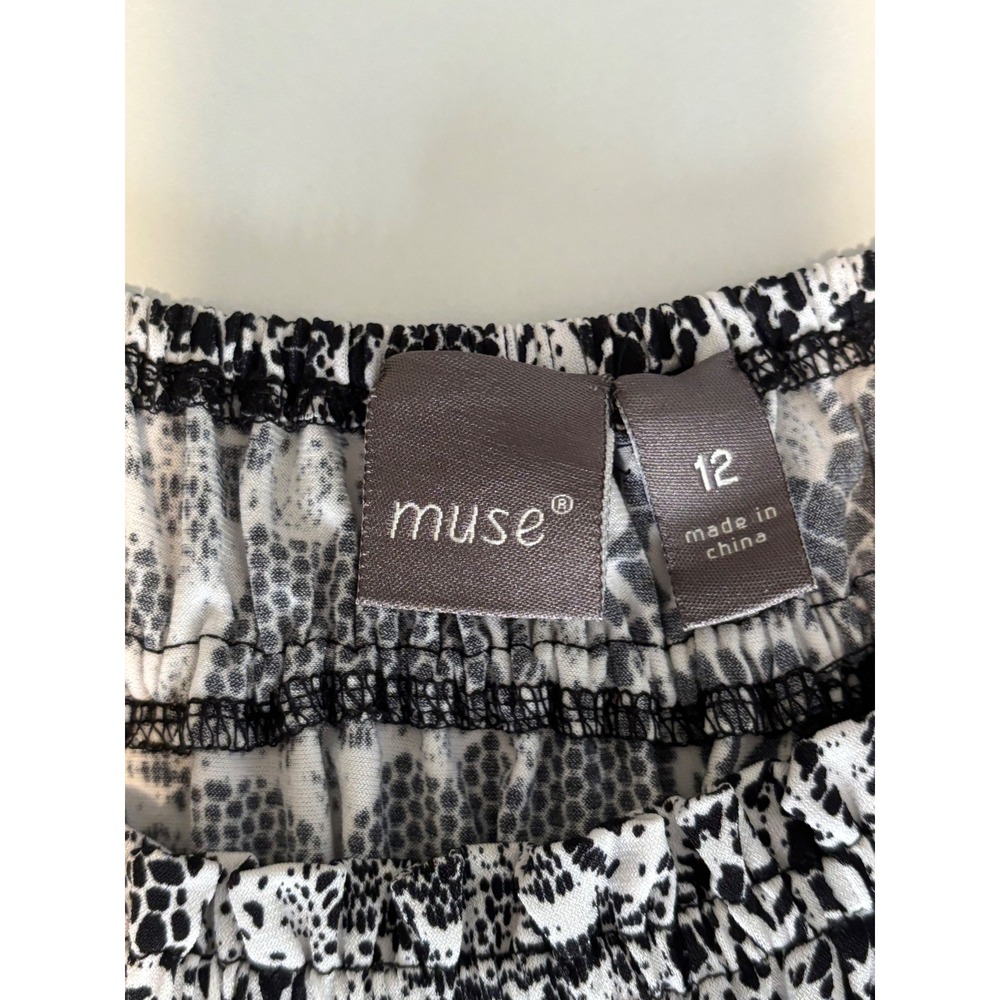 Muse SZ 12 Black White Floral Stretch Midi Dress. Vacation Sun Party Casual EUC - Picture 6 of 10